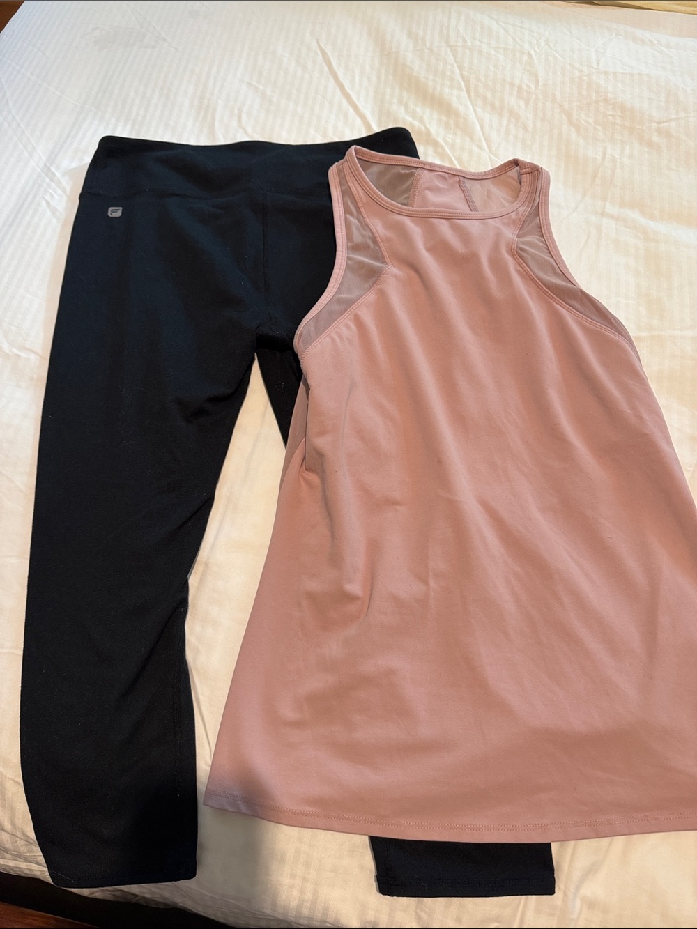Women's bundle fabletics Dusty Rose Athletic Tank Top & yoga pants black S